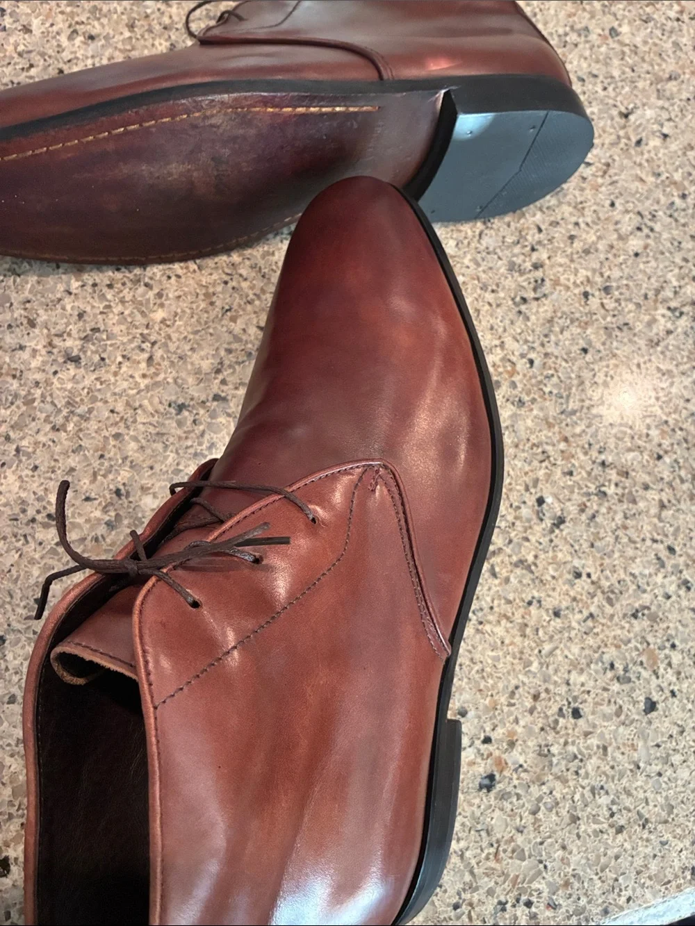 Men's 10.5 3E Florsheim Brown Leather Chukka Boots - Classic Lace-Up